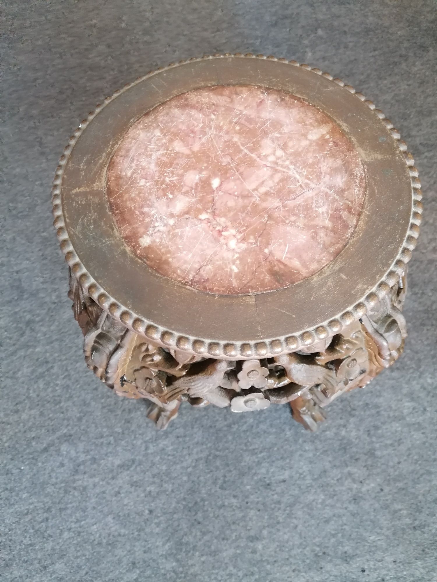 Banqueta do sec. IX.