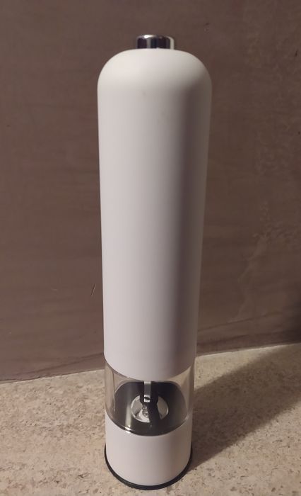 Moedor elétrico - sal ou pimenta - NOVO