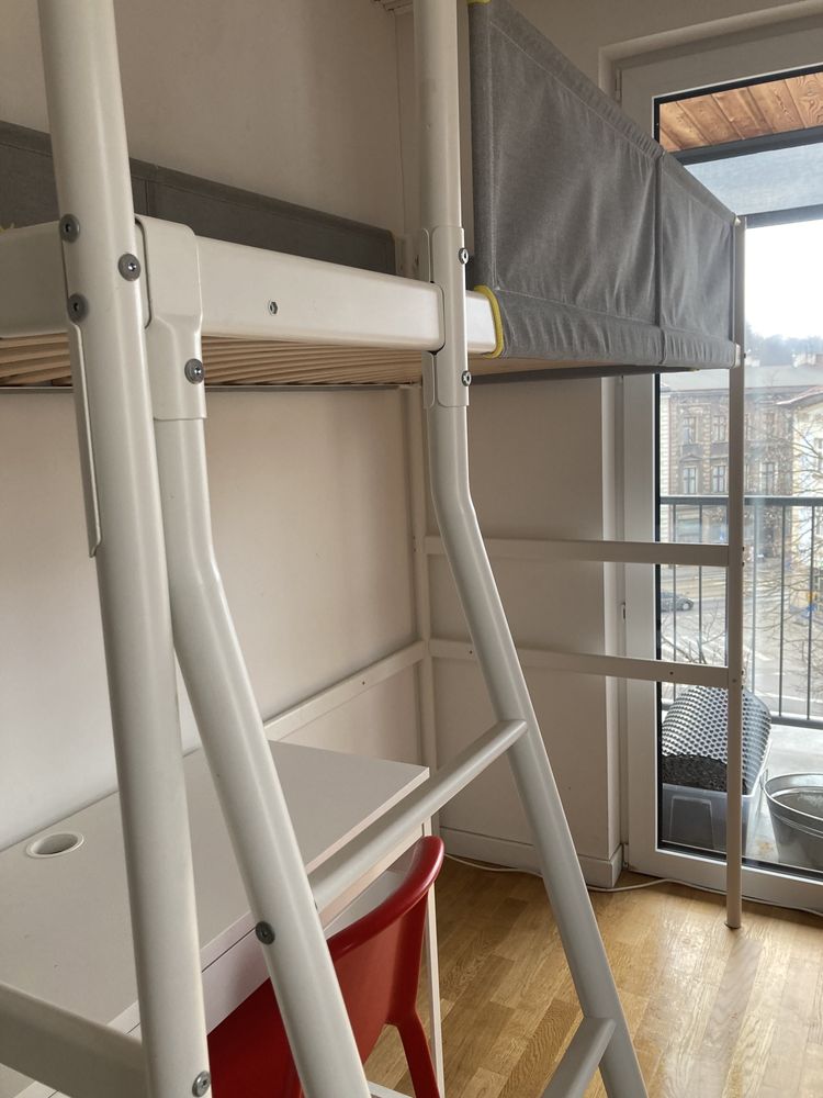 Łóżko piętrowe Ikea VITVAL z materacem