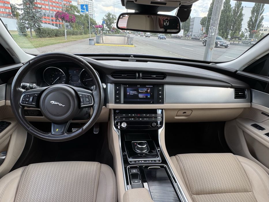 JAGUAR XF 2016р.в. Офіційна 2.0d ,Один власник з салона