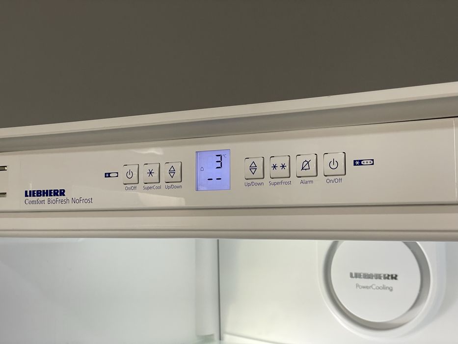 Вбудований холодильний Liebherr ICBN 3314 в ІДЕАЛЬНОМУ стані BioFresh