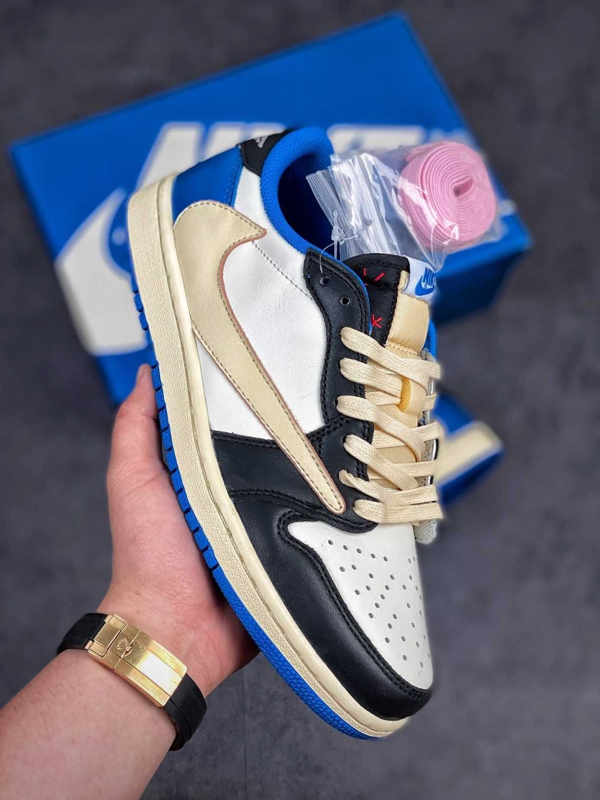 Jordan1Air1RetroLowOGSPFragment x Travis Scott UnisexTrampki R.41