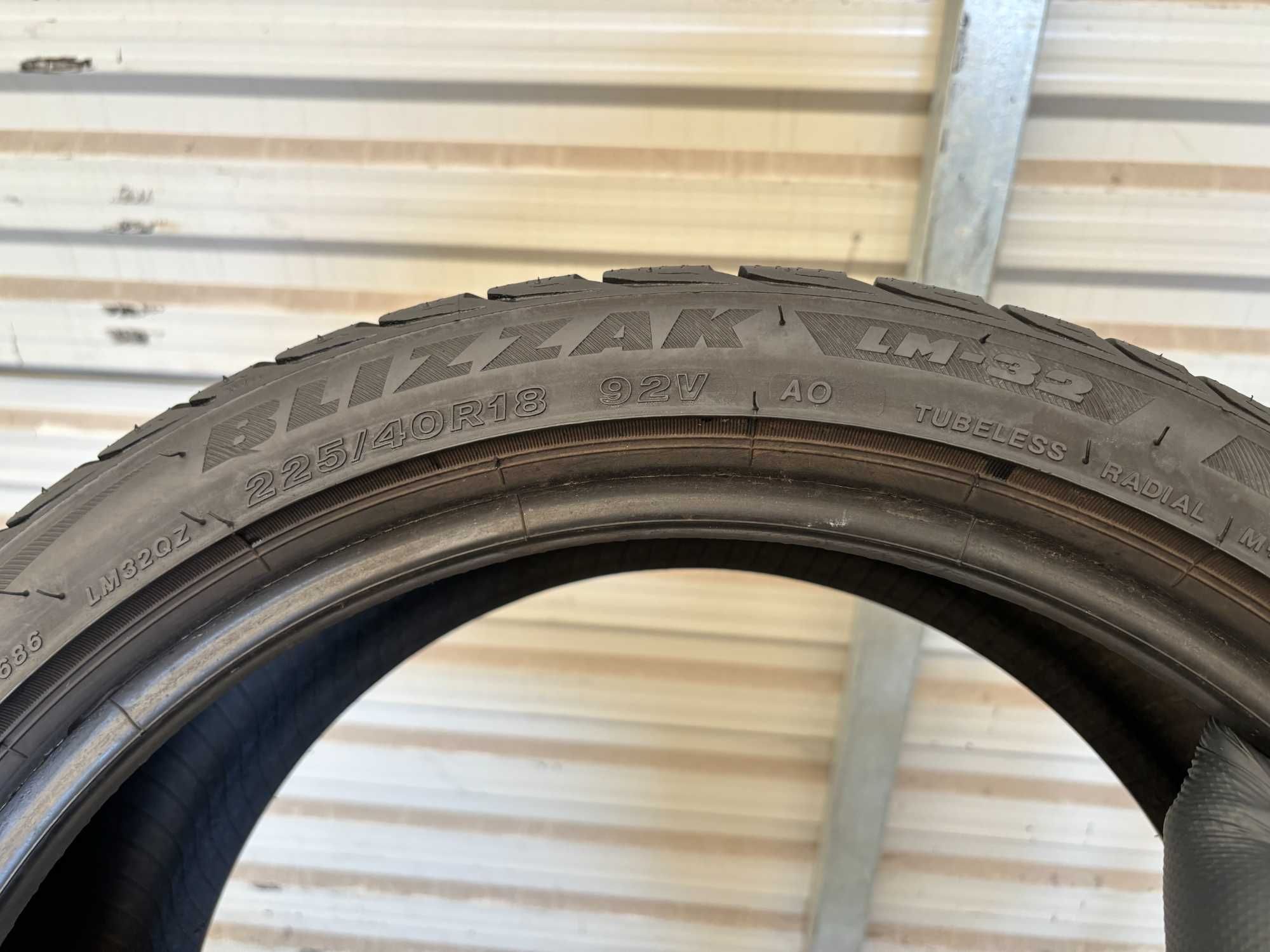 1szt zima 225/40R18 Bridgestone Blizzak LM-32 92V AO 7,5mm 2019r P4082