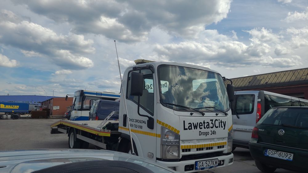 Isuzu Autolaweta 1600 kg ładowności
