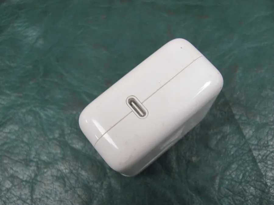 блоки живлення APPLE | A1718 61W + A2164 30W | USC-C | не працюють