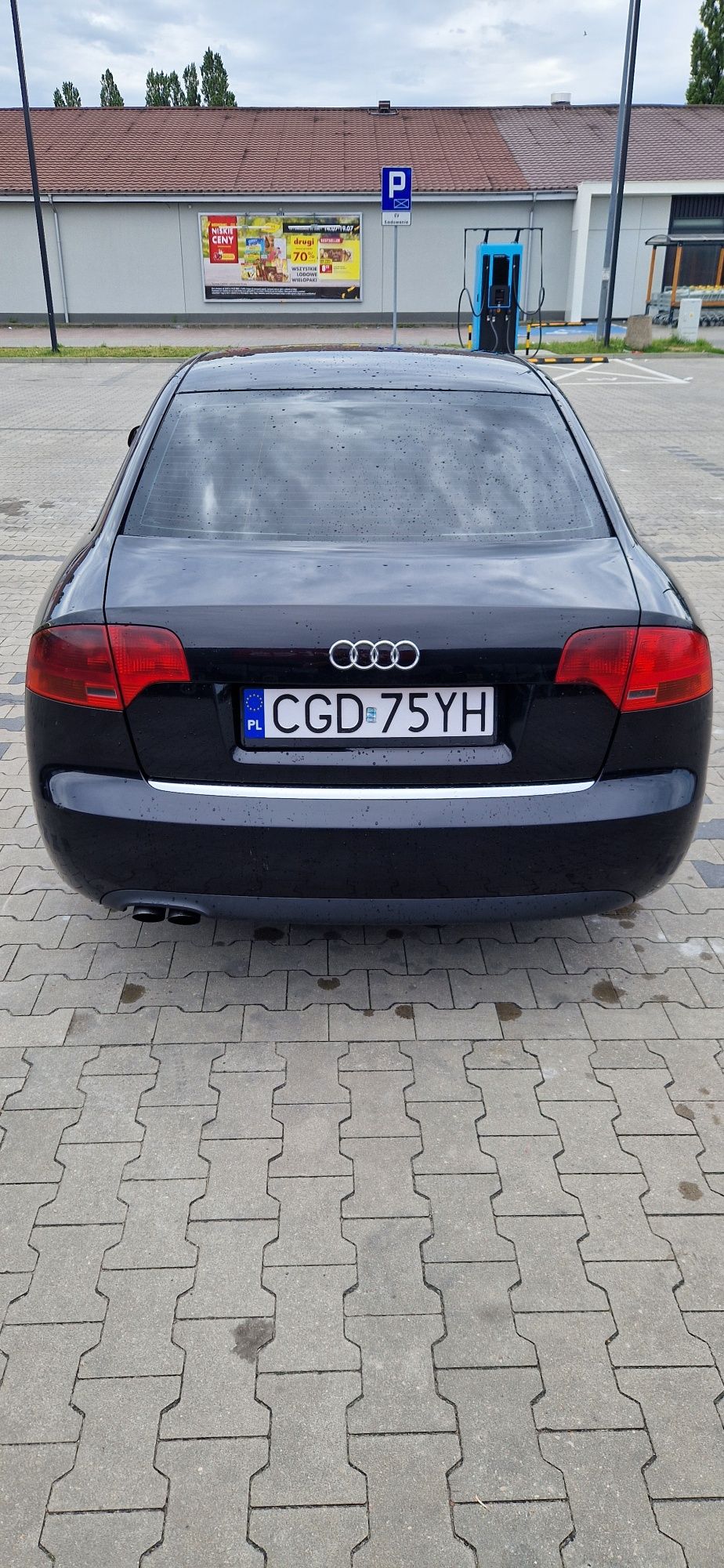 Audi  A4  b7  2.0