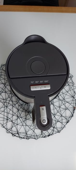 Czajnik elektryczny Siemens z regulacją temperatury