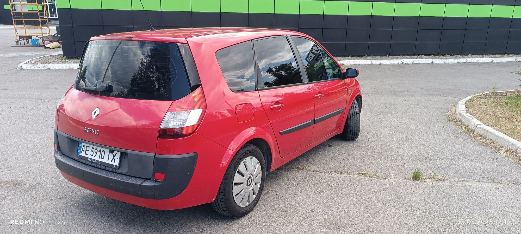 Продам сімейне авто.