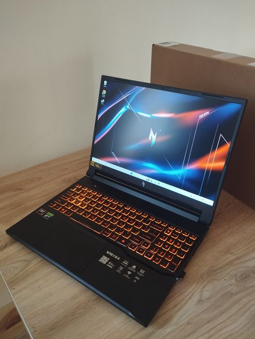 Ноутбук RTX5050, R5 240 Acer Nitro V16 AI (ANV16-42-R309)