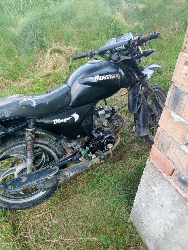 Продам 125 куба Мустанг Спарк 75 кубів