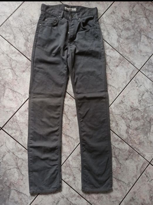 - Jeansy klasyczne prążkowane damskie, stres jeans.
