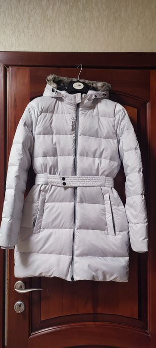 Женский пуховик Reebok р .S