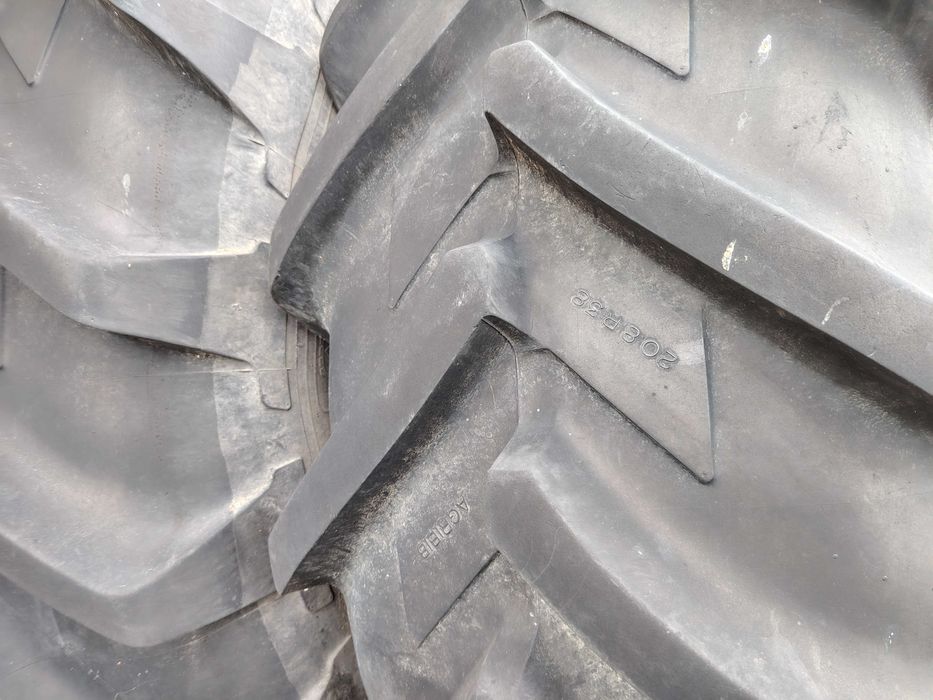 Трактор New Holland T6090