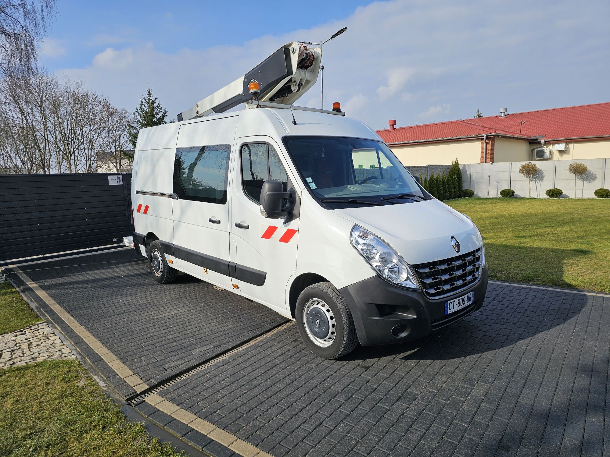 Renault master zwyżka podnośnik koszowy kosz