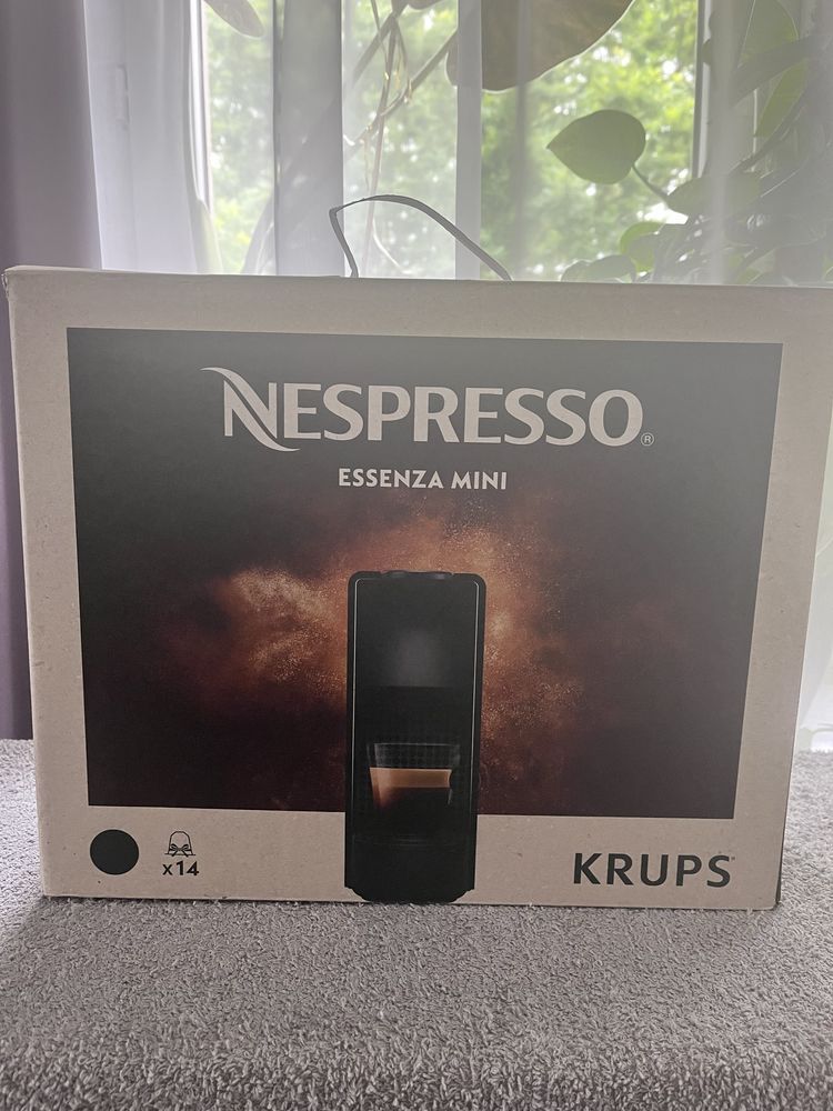Ekspres Nespresso Krups Essenza Mini XN110810