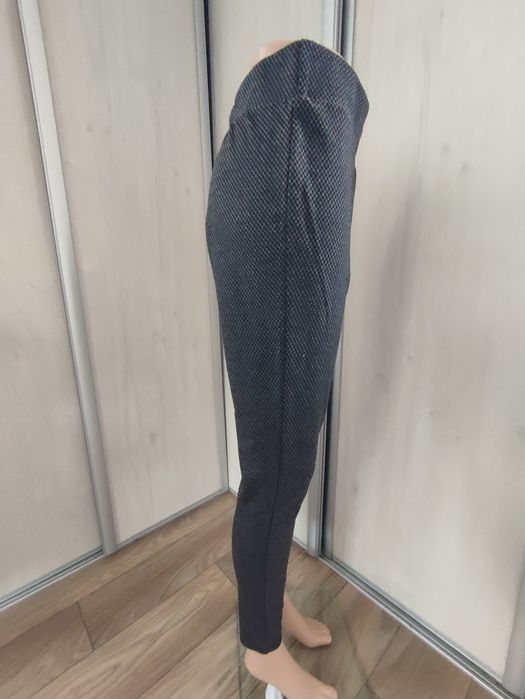 Damskie legginsy, czarne w białe kropki, firmy Beloved roz M
