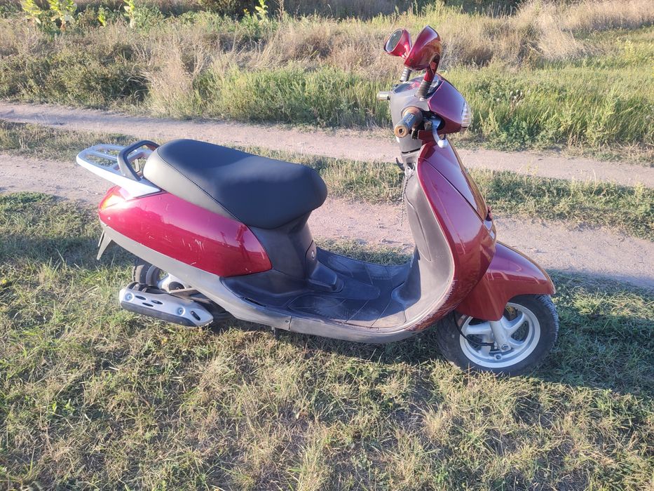 Продам скутер Honda lead AF48