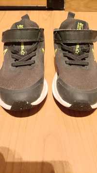 Ténis Nike Tam 30