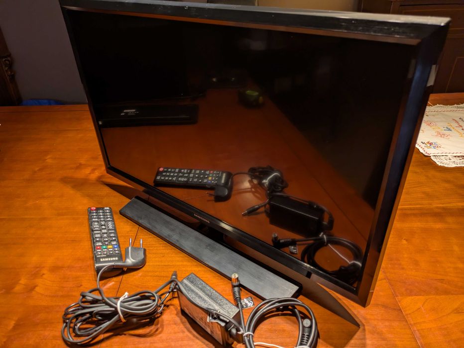 Televisor LED Samsung de 24 polegadas