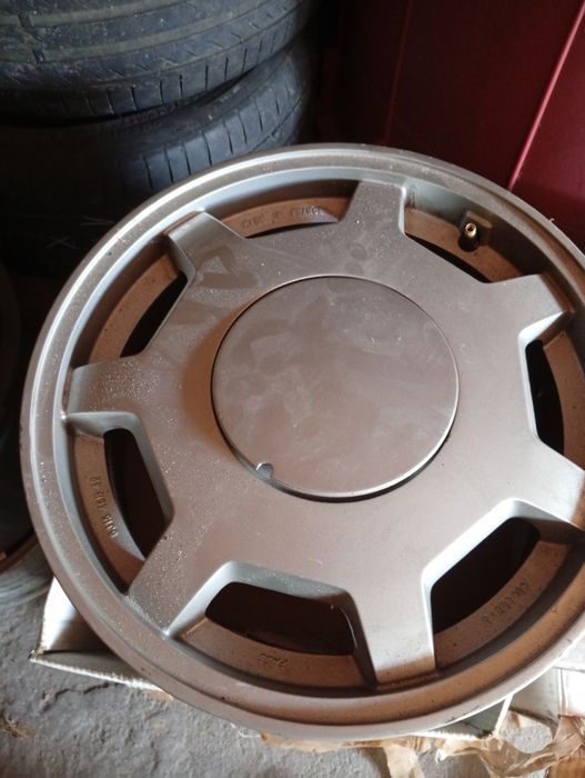 Vários jogos de jantes