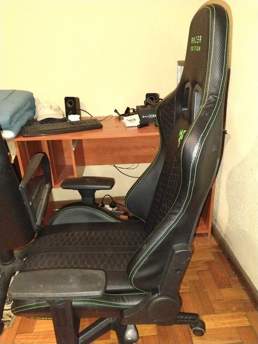 Cadeira Gaming Type Z – RAZER Edition BY LEGEND