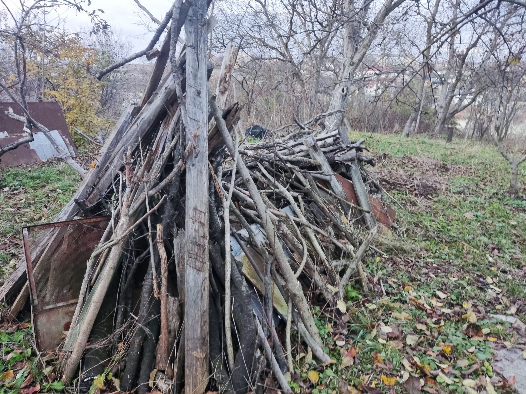 Дрова, деревина, балки, лаги на зиму палити