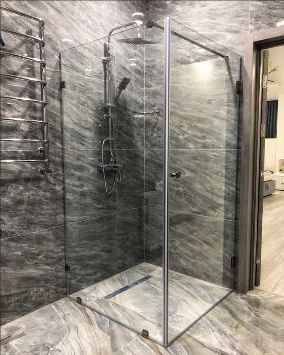 Душова кабіна зі скла,душові перегородки двері у душ ,під замволення