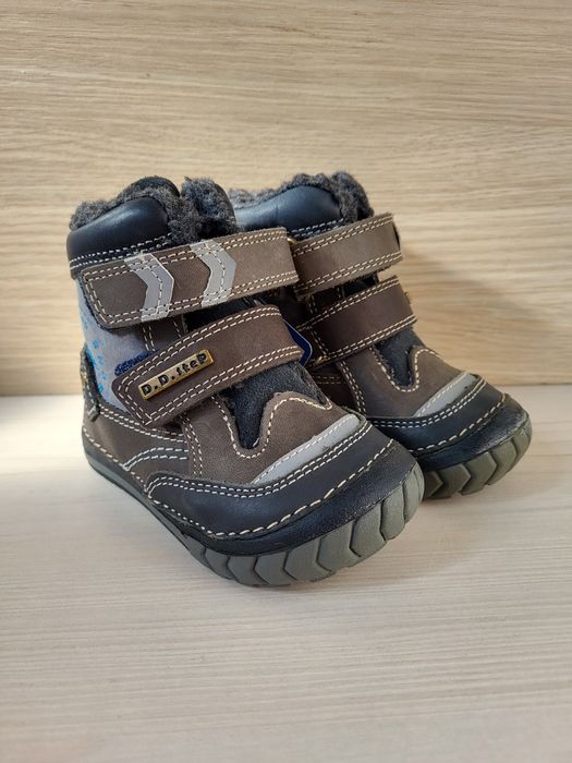 Дитяче шкіряне зимове взуття D.D.step, виробник Угорщина