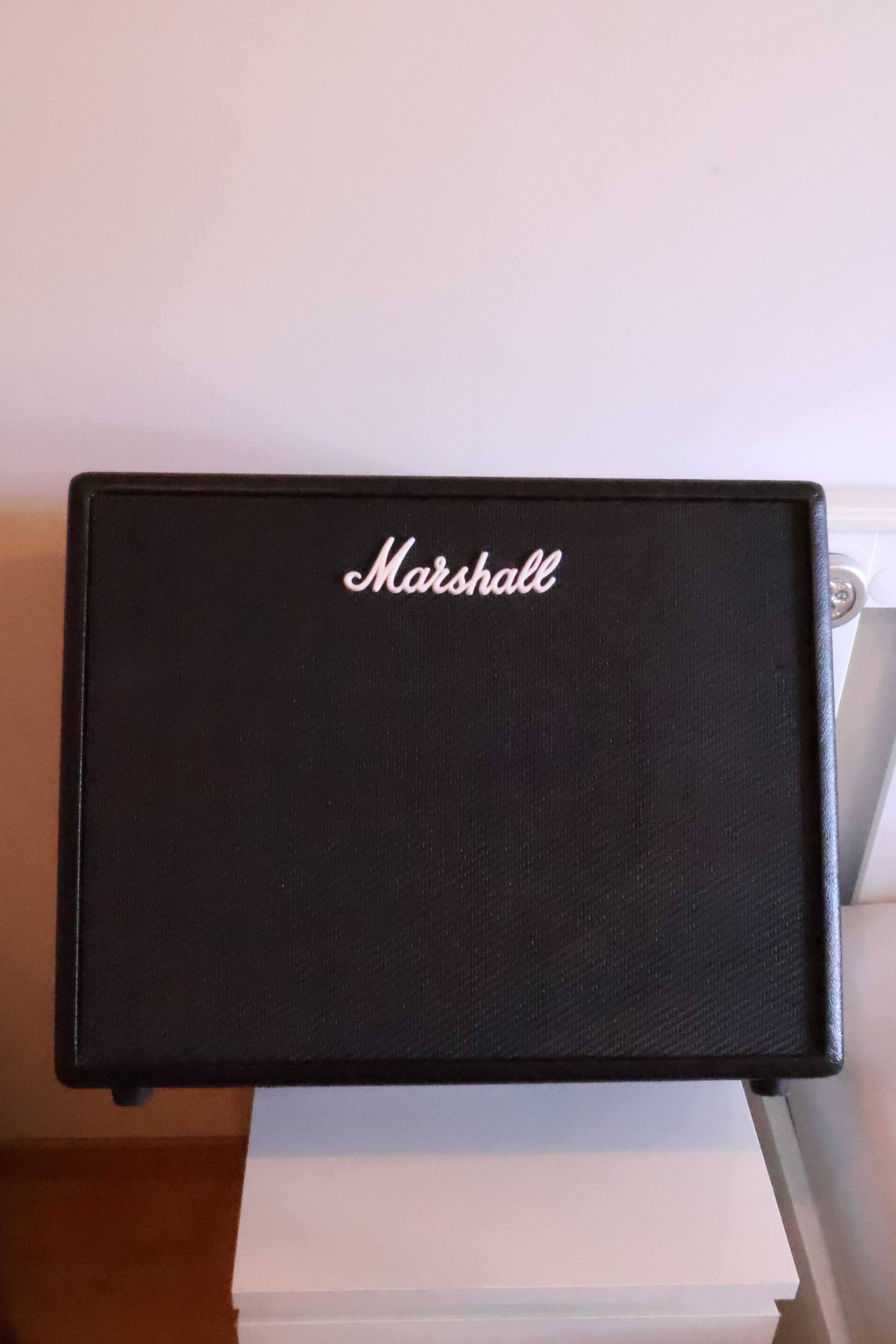 CAIXA DE SOM MARSHALL Code 50— Como nova.