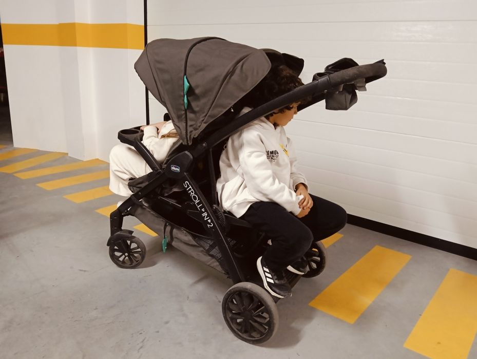 Carrinho Chicco Stroll' in'2 Ideal para 2 crianças  idades diferentes