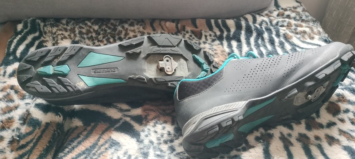 Sapatos BTT N46 usados em excelente estado