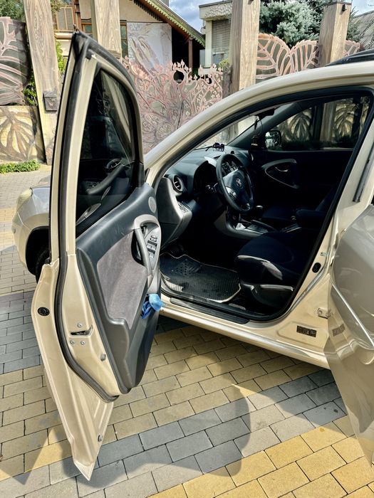Toyota Rav4 2007 ГАЗ/Бензин