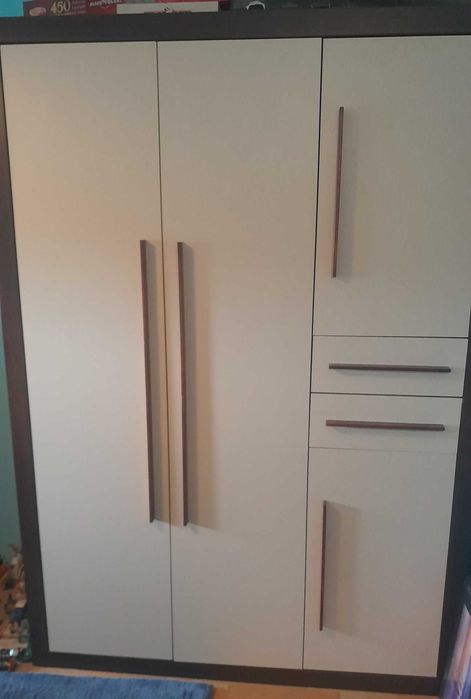 Komplet mebli do pokoju dziecięcego