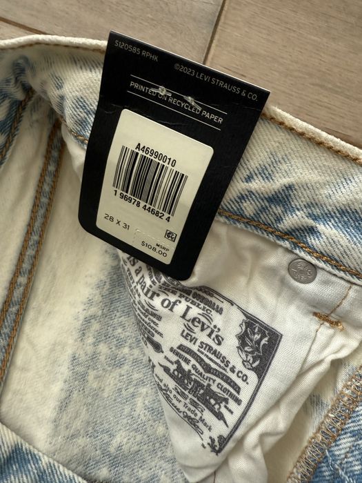 Оригінальні джинси Levis