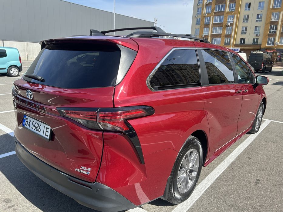 Трансфер таксі до аеропорту Варшава, Краків,.