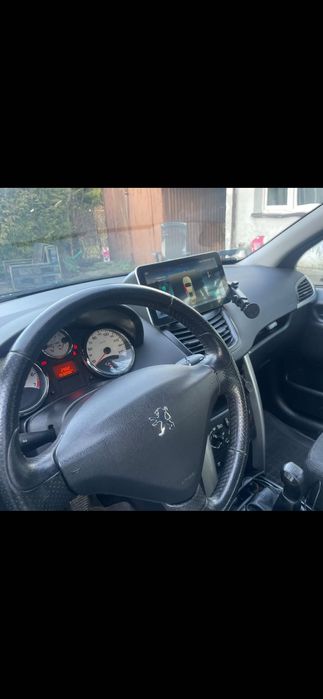 Sprzedam w idealnym stanie. Jeździła nim kobieta do pracy i z powrotem