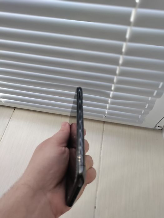 Iphone 11 pro max(Never lock)