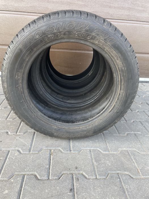 Komplet opon zimowych 205/55 R16 Profil ProSnow 790