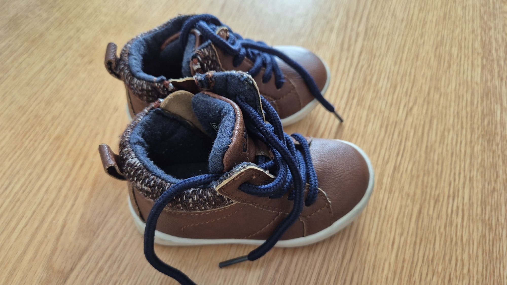 Buty dziecięce dla chłopca Reserved