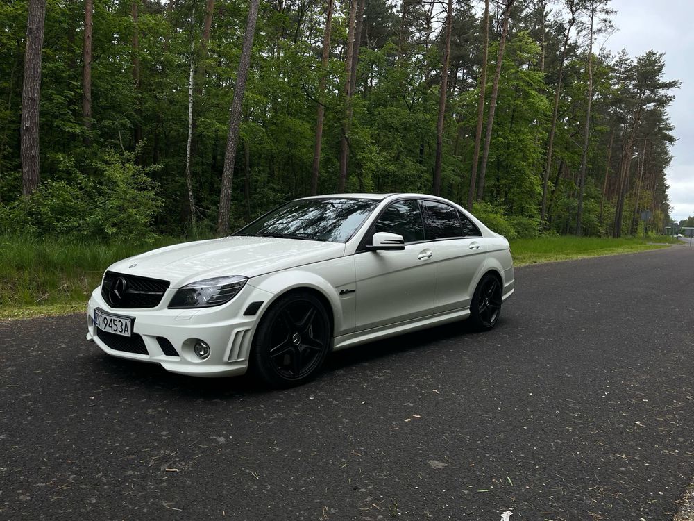 Mercedes c63 w204 cena do niedzieli