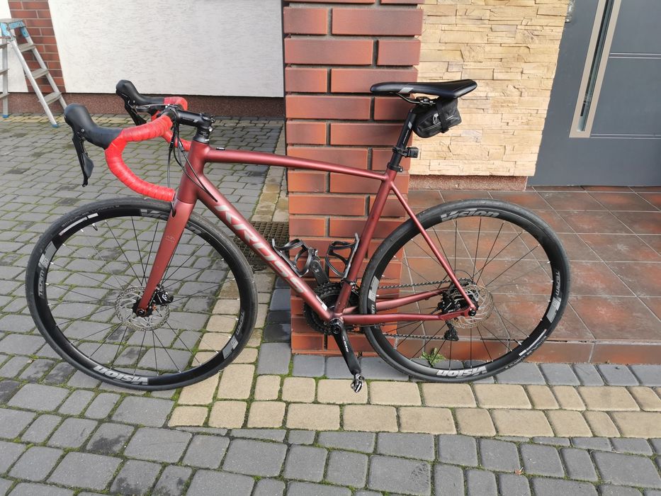 Rower szosowy Kross VENTO 5.0 disc