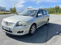 Toyota Avensis Świetna Toyota Avensis 2.0 (benzyna) - z ogrzewaniem postojowym!