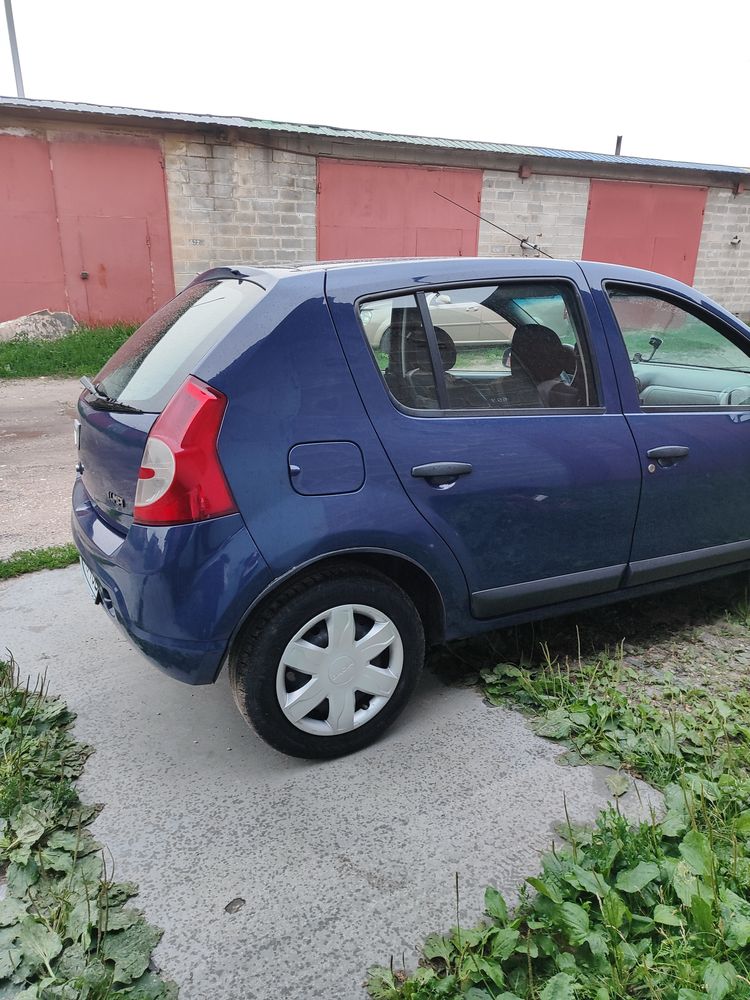 Продам машину dacha sandero