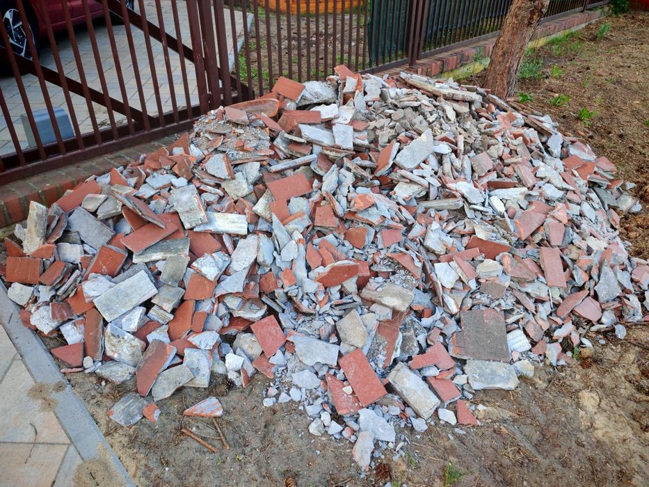 Oddam gruz budowlany