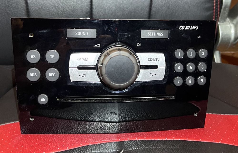 Rádio Opel Corsa D CD30 MP3 com display lcd (funcional)