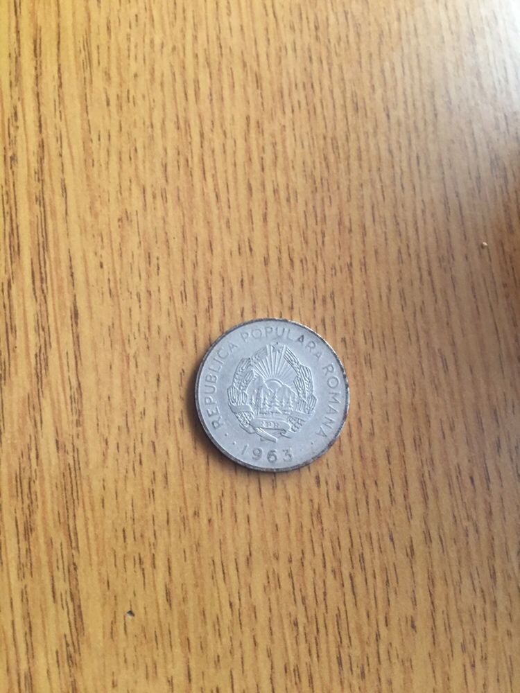 Монети 1 и 3 лей