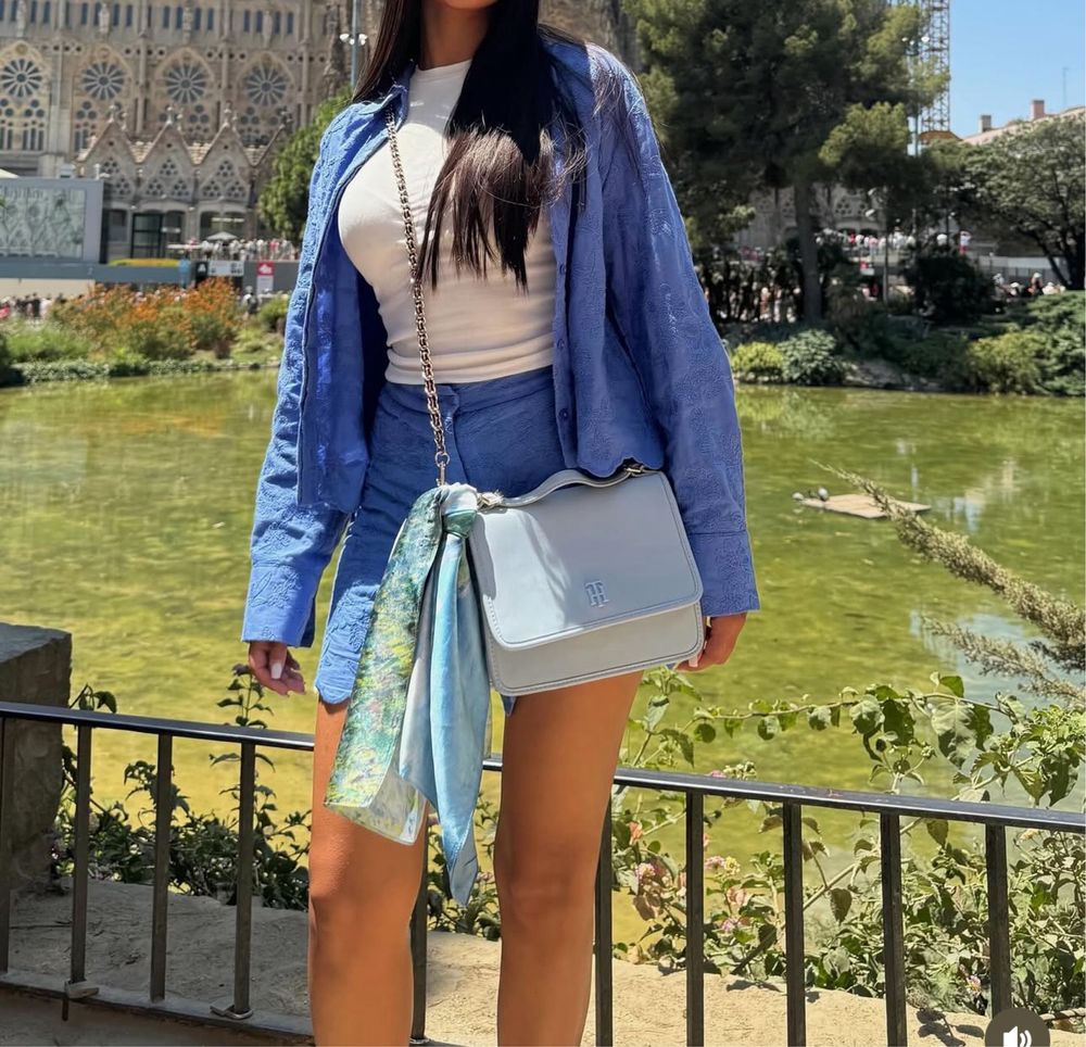 Сумки tommy hilfiger та синій костбм reserved