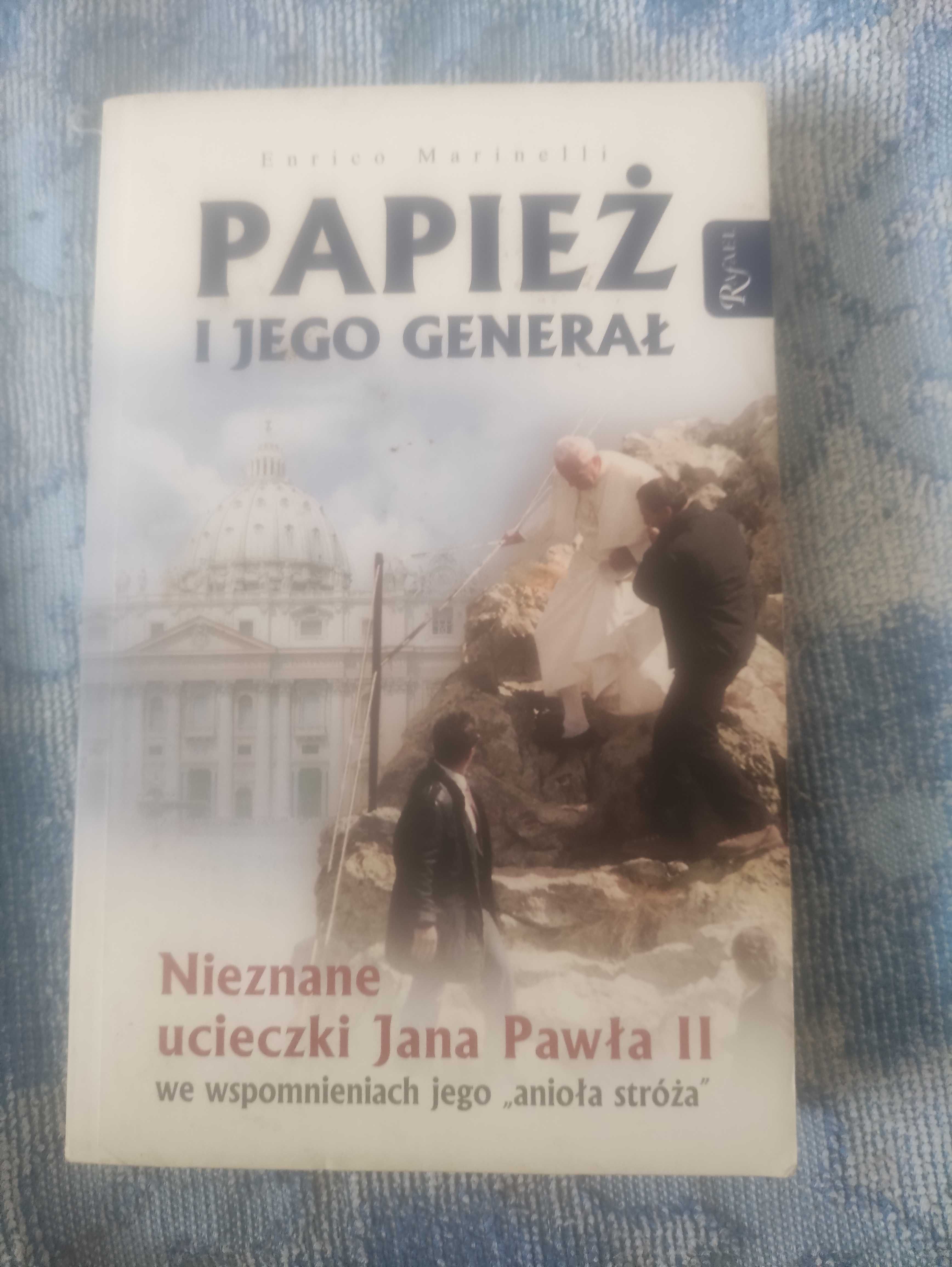 Papież i jego generał Enrico Marinelli 2007