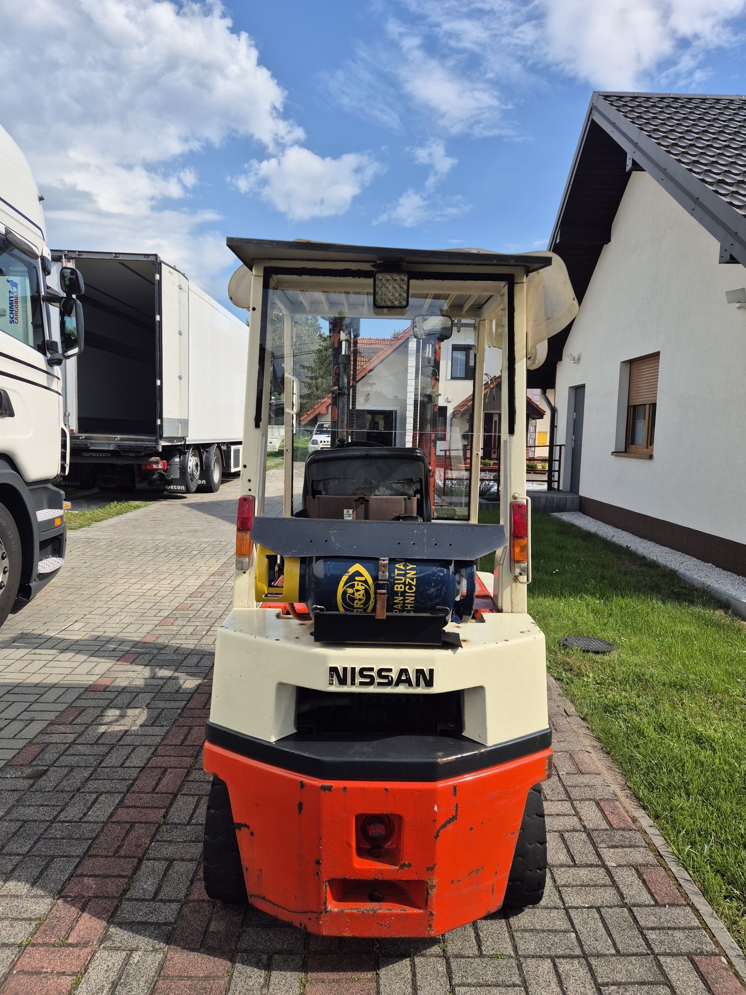 Widlak Wózek widłowy Nissan FG15 1.5T
