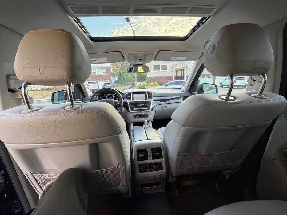 Mercedes-Benz GL-Class      2015